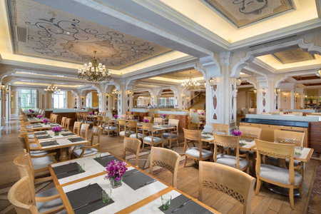 Crowne Plaza Ocean Spring Resort by IHG, Jimo, 中国