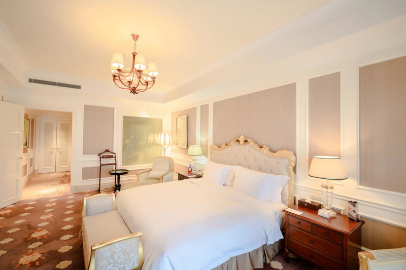 Crowne Plaza Ocean Spring Resort by IHG, Jimo, 中国
