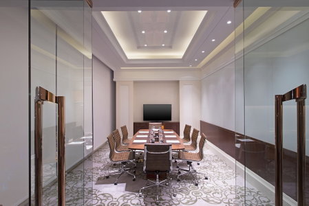Sheraton Grand Wuhan Hankou Hotel, Wuhan, China