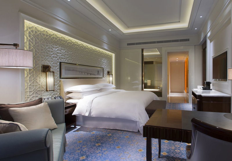 Sheraton Grand Wuhan Hankou Hotel, Wuhan, China