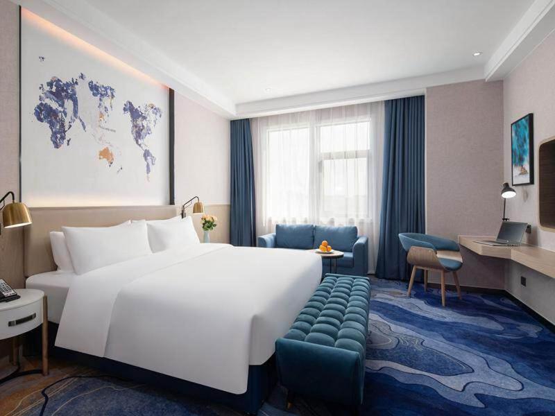 Kyriad Marvelous Hotel Shenzhen Baoan Gushu Metro Station, Shenzhen, China