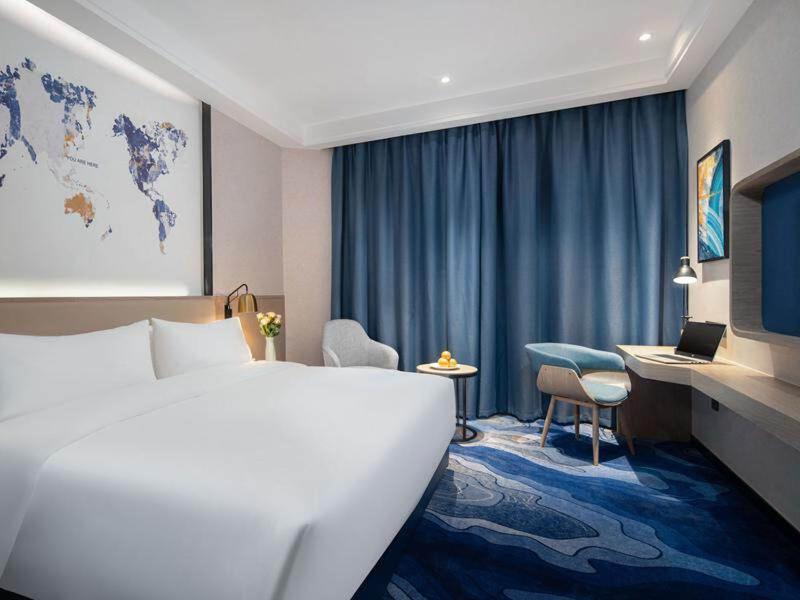 Kyriad Marvelous Hotel Shenzhen Baoan Gushu Metro Station, Shenzhen, China