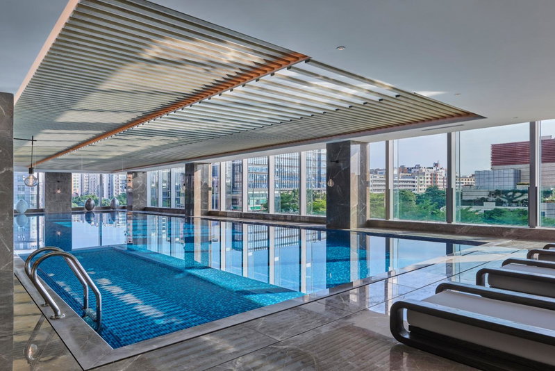 DoubleTree by Hilton Shenzhen Airport Residences, Shenzhen, China