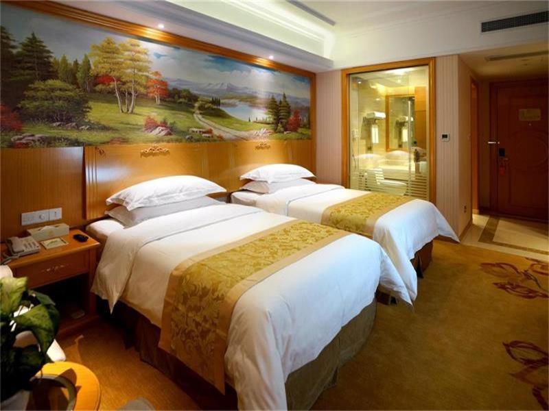 Vienna Hotel Shanghai Hongqiao National Exhibition Center Huaxin, Shanghai, China