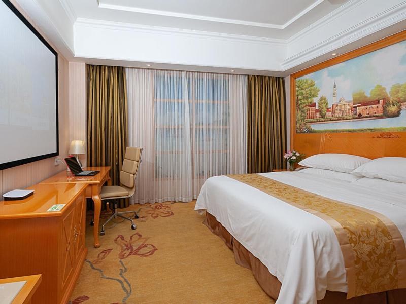 Vienna Hotel Shanghai Hongqiao National Exhibition Center Huaxin, Shanghai, China