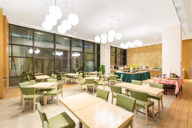 Holiday Inn Express Haikou West Coast by IHG, Xiuying, China