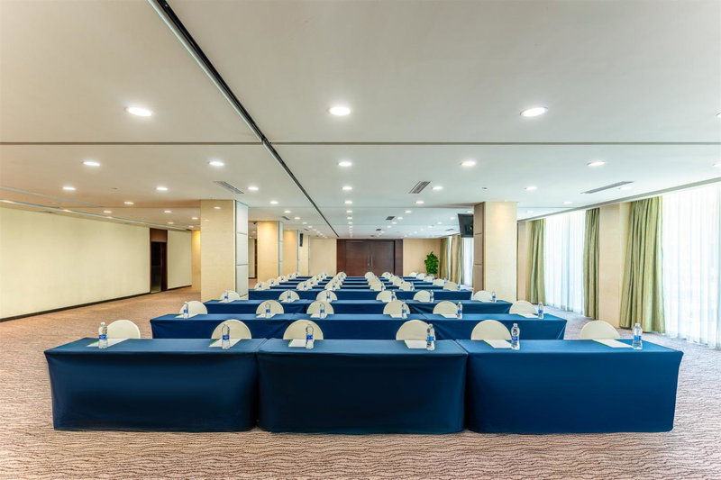 Holiday Inn Wuhan Riverside by IHG, Wuhan, China