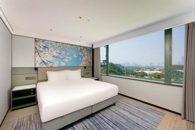 Holiday Inn Wuhan Riverside by IHG, Wuhan, China