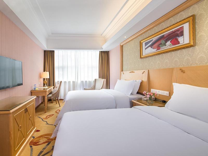 Vienna 3 Best Hotel Exhibition Center Chigang Road, Guangzhou, China