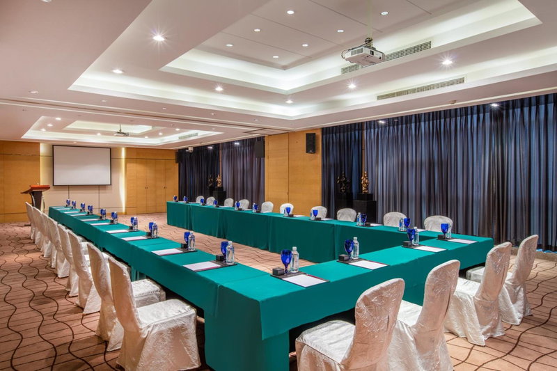 Expo Center Hotel - Free Shuttle Bus & Late Check-out, Yiwu, China