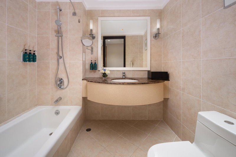 Crowne Plaza Zhuhai City Center by IHG, Zhuhai, Китай