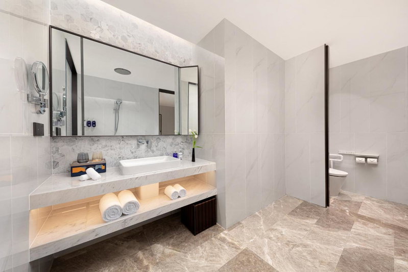 voco Lianyungang Haizhou Bay by IHG, Lianyungang, China
