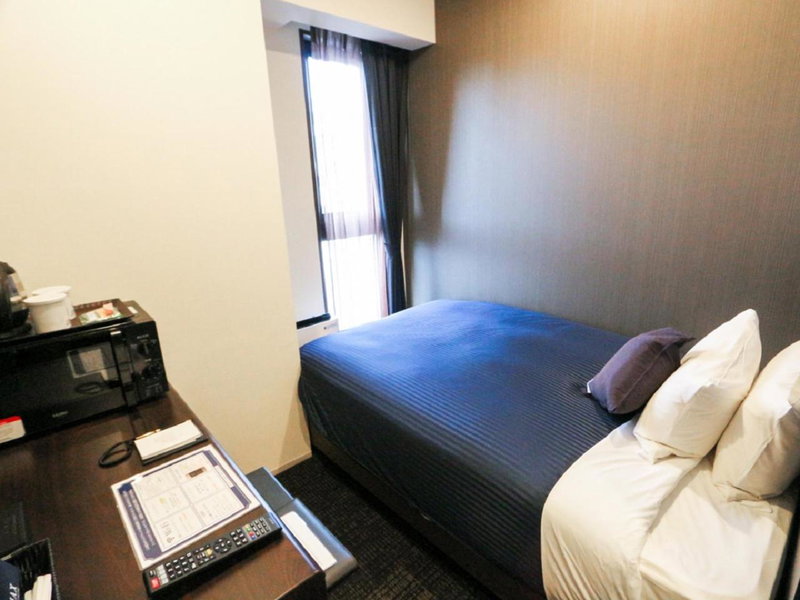HOTEL LiVEMAX Tokyo Bakurocho, Tokyo, Japan