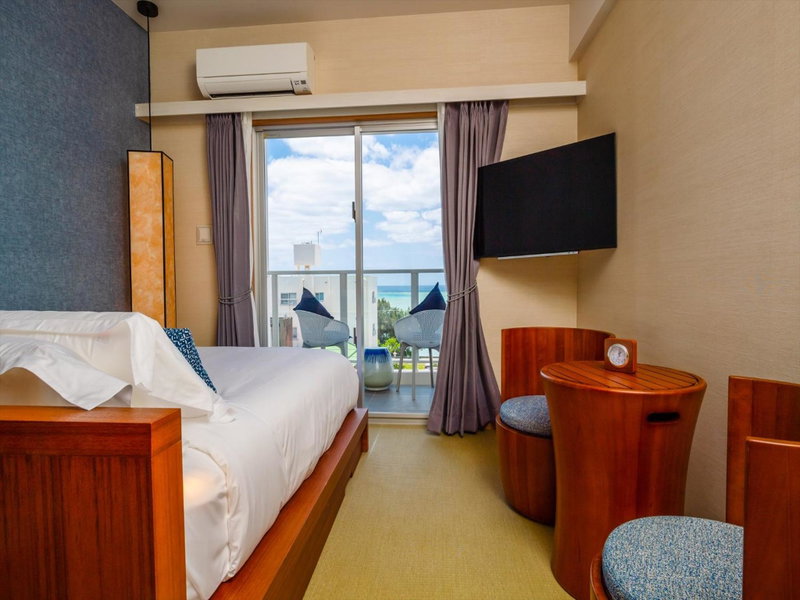 oile by Zayra Resorts, Chatan, Japan