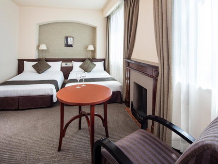 Hotel Francs, Honcho, Japan
