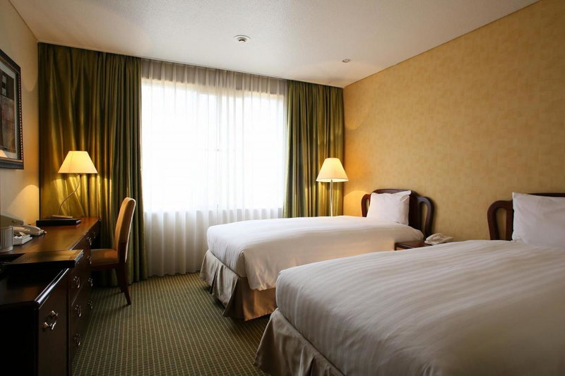 International Resort Hotel Yurakujo, Narita, Japan