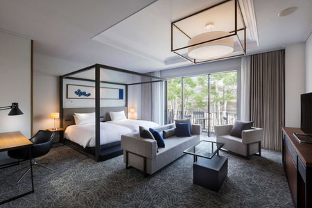 Kyukaruizawa Kikyo, Curio Collection by Hilton, Miyota, Japan
