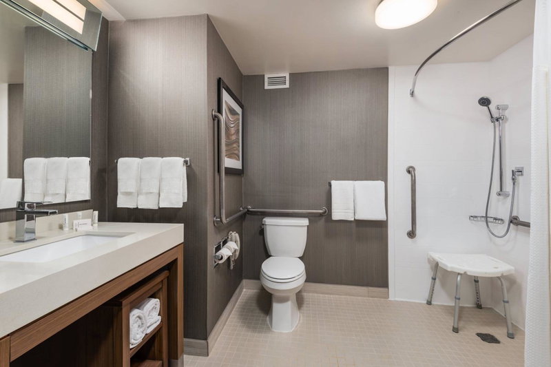 Courtyard by Marriott Toronto Vaughan, Black Creek, Canada