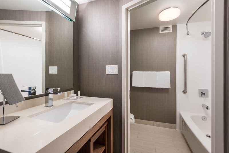 Courtyard by Marriott Toronto Vaughan, Black Creek, Canada
