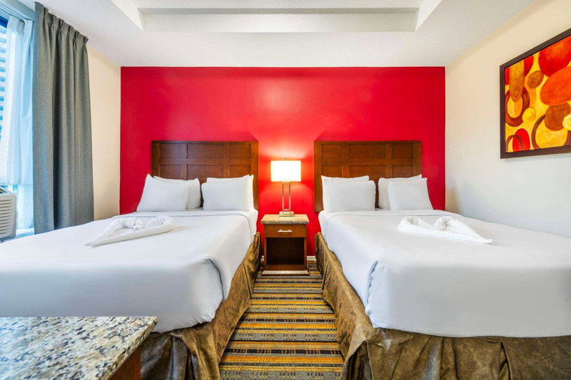 Quality Inn & Suites, West End, Canada
