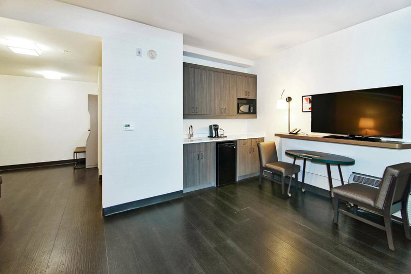 Holiday Inn Hotel & Suites - Calgary Airport North by IHG, Calgary, Canada