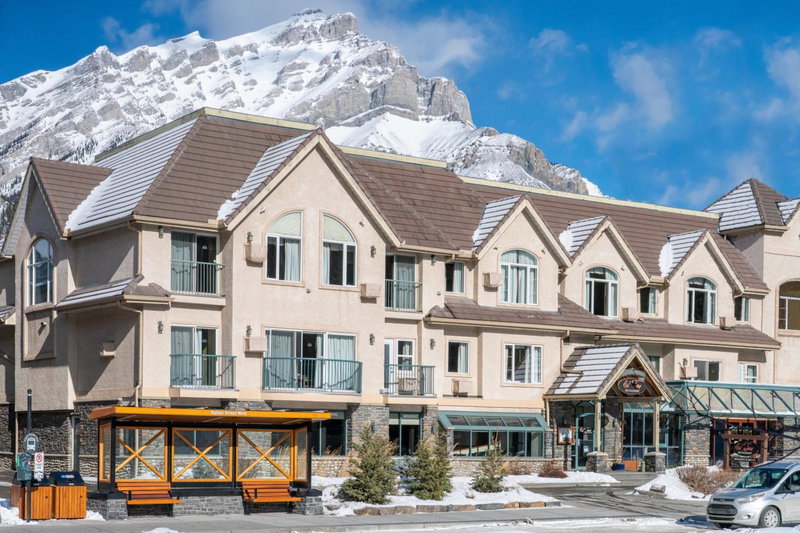 Irwin's Mountain Inn, Banff, Canadá
