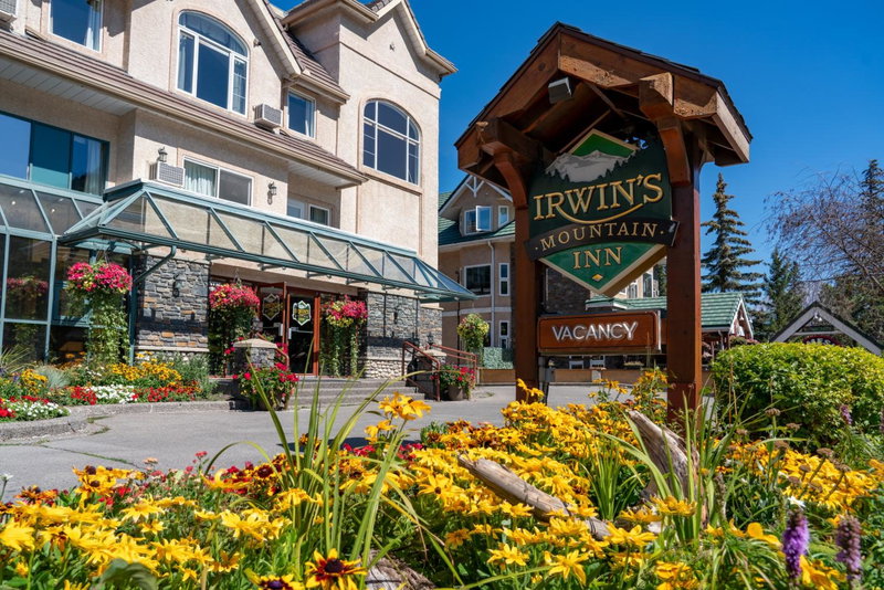 Irwin's Mountain Inn, Banff, Canadá