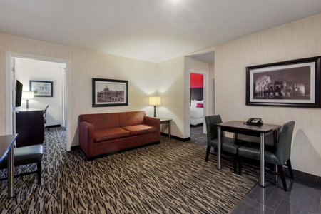 C Hotel by Carmen's, BW Premier Collection, Hamilton, Canada