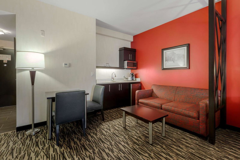 C Hotel by Carmen's, BW Premier Collection, Hamilton, Canada