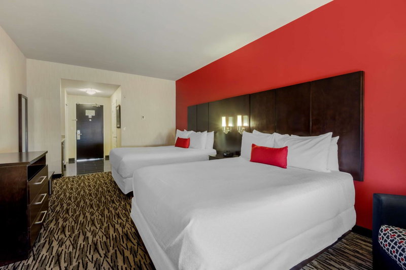C Hotel by Carmen's, BW Premier Collection, Hamilton, Canada