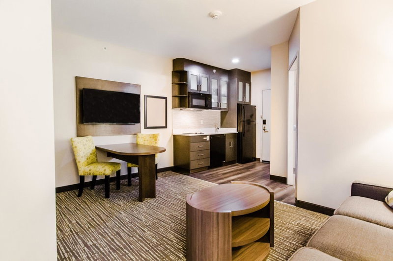 Candlewood Suites West Edmonton - Mall Area by IHG, St. Albert, Canada
