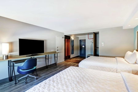 Tru By Hilton Edmonton Windermere, Edmonton, Canada
