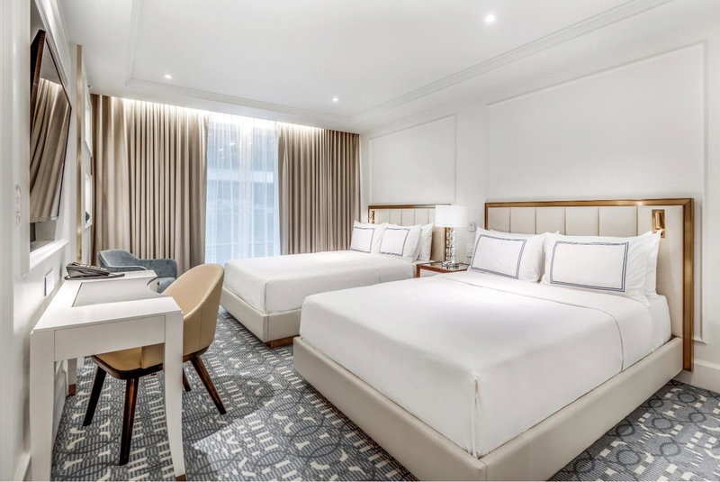 AZUR Legacy Collection Hotel, West End, Canada