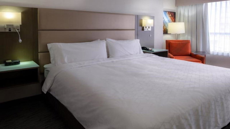 Holiday Inn Express Vancouver-Metrotown (Burnaby), Burnaby, Canada