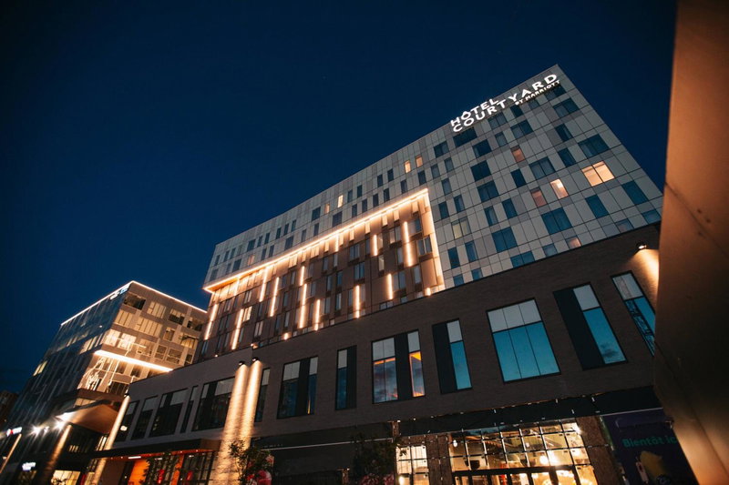 Courtyard by Marriott Montreal Brossard, Brossard, Canada