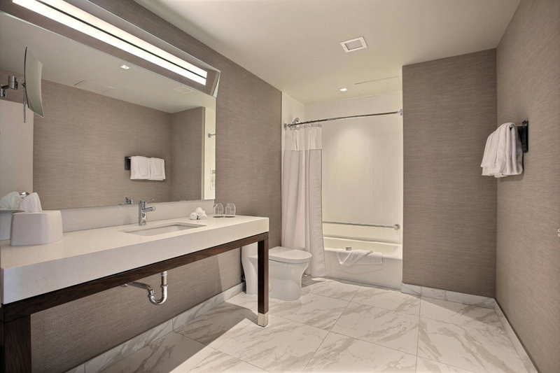 Courtyard by Marriott Montreal Brossard, Brossard, Canada