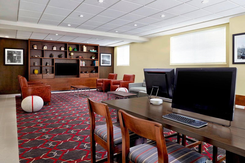 Four Points by Sheraton Surrey, Pitt Meadows, Canada