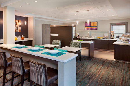 Cambridge Suites Mississauga, Mississauga, Canada