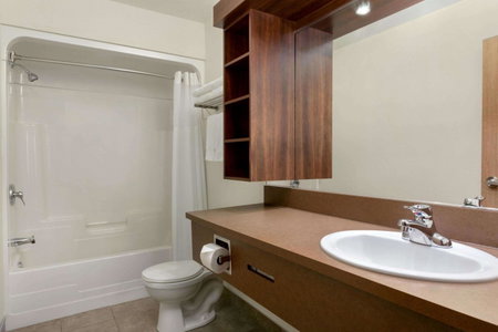 Days Inn by Wyndham Levis, L'Ancienne-Lorette, Canada