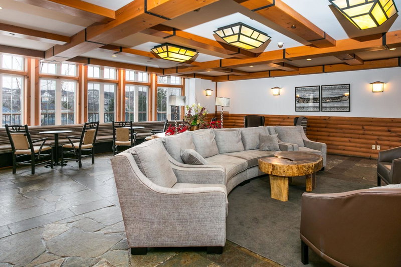 Lodge de la Montagne, Mont-Tremblant, Canada