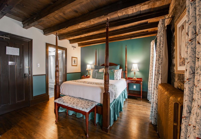 Le Clos Saint-Louis - Par Aneyro, Quebec, Canada