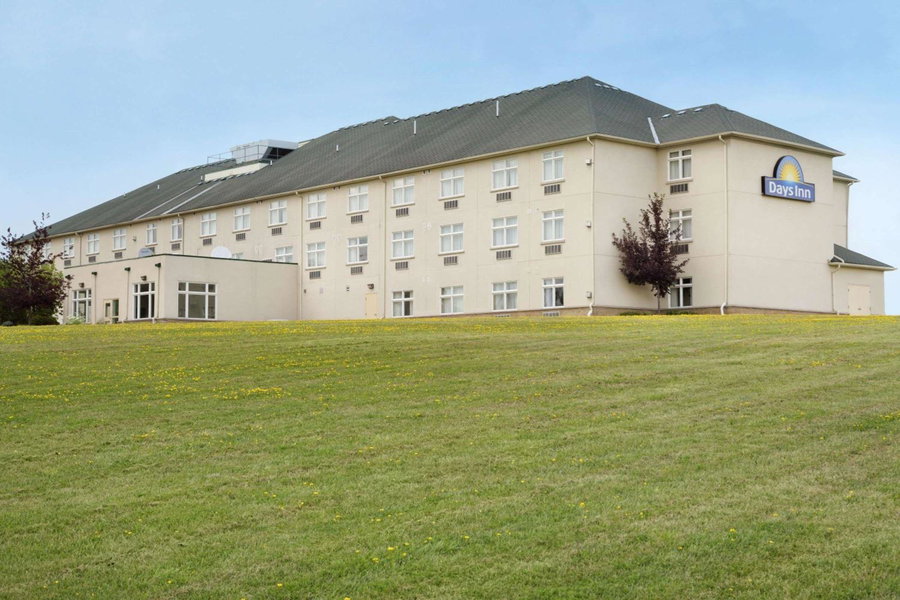 Days Inn by Wyndham Orillia, Orillia, Canada