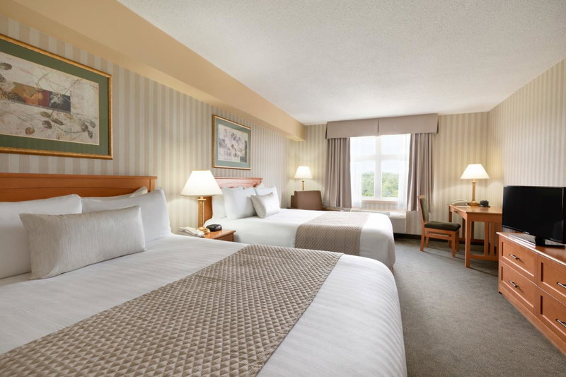 Days Inn by Wyndham Orillia, Orillia, Canada