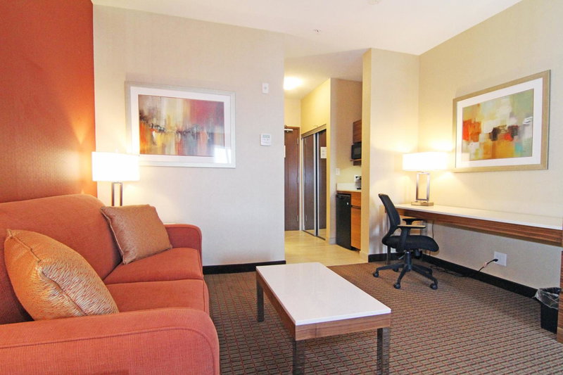 Holiday Inn Express and Suites Calgary University by IHG, Calgary, Canada