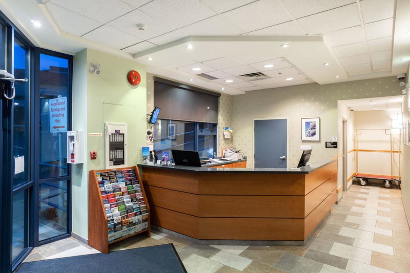 Ocean Promenade Hotel, White Rock, Canada