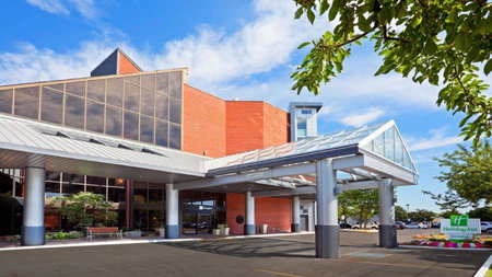 Holiday Inn Oakville Centre by IHG, Oakville, Канада