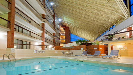 Holiday Inn Oakville Centre by IHG, Oakville, Канада