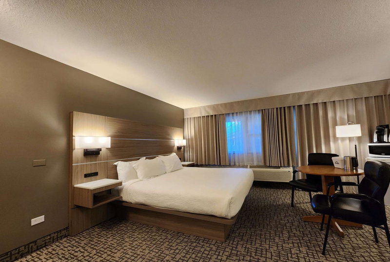 Days Inn by Wyndham Penticton Conference Centre, Penticton, Canada