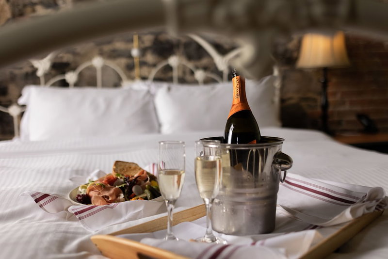 Auberge du Vieux-Port, Montreal, Canada