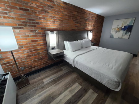 Travelodge by Wyndham Barrie, Barrie, Canada